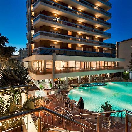 Hotel Gambrinus - Valentini Family Village Bellaria-Igea Marina Exterior photo