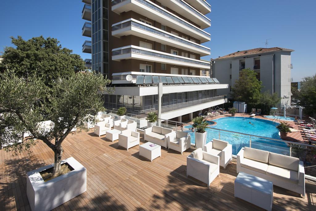 Hotel Gambrinus - Valentini Family Village Bellaria-Igea Marina Exterior photo